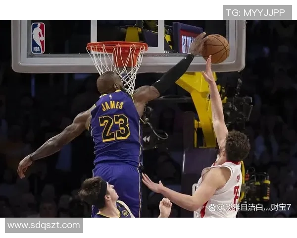 湖人对火箭精彩直播回放全程中文解说带你重温比赛精彩瞬间