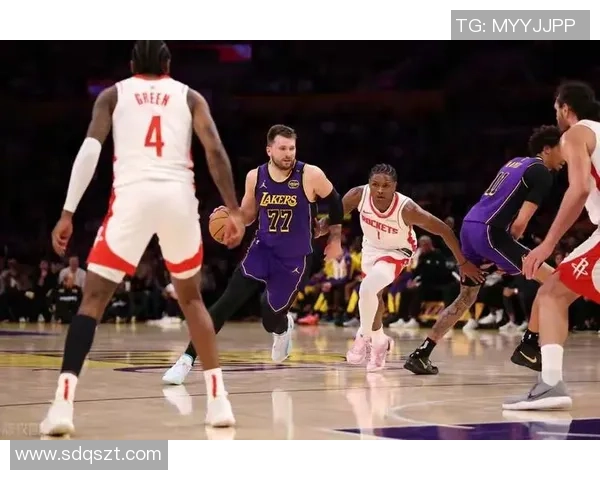 开拓者与尼克斯精彩对决全场回顾与精彩瞬间分析