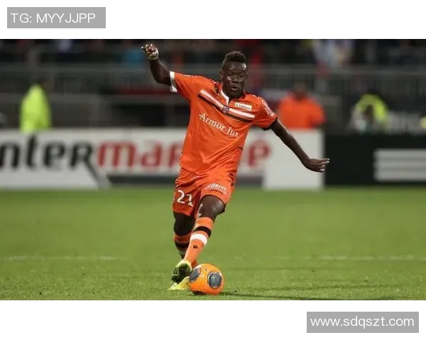 法媒：洛里昂后卫图雷驾驭兰博基尼因驾照无效被捕